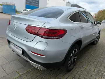MERCEDES-BENZ GLC 300 DE 4MATIC Coupé PHEV Leder LED Kamera