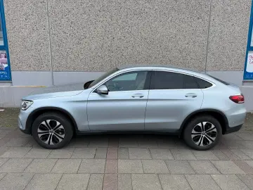 MERCEDES-BENZ GLC 300 DE 4MATIC Coupé PHEV Leder LED Kamera