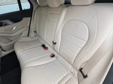 MERCEDES-BENZ GLC 300 DE 4MATIC Coupé PHEV Leder LED Kamera