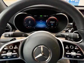 MERCEDES-BENZ GLC 300 DE 4MATIC Coupé PHEV Leder LED Kamera