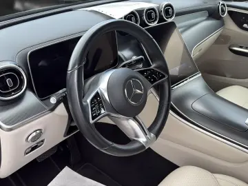 MERCEDES-BENZ GLC 220 d Panorama Memory Kamera Leder…