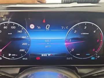 MERCEDES-BENZ GLC 220 d Panorama Memory Kamera Leder…