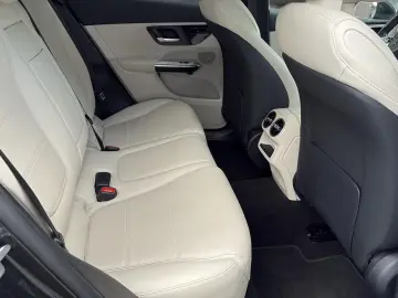 MERCEDES-BENZ GLC 220 d Panorama Memory Kamera Leder…