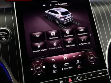 MERCEDES-BENZ GLC 300 d 4M AMG PREMIUM NIGHT AIRMATI…