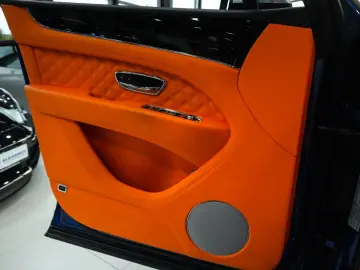 BENTLEY Bentayga S Hybrid  BELUGA-INT 22 LM 1.HAND PANO