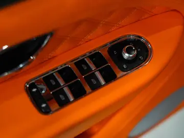 BENTLEY Bentayga S Hybrid  BELUGA-INT 22 LM 1.HAND PANO