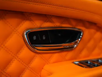 BENTLEY Bentayga S Hybrid  BELUGA-INT 22 LM 1.HAND PANO
