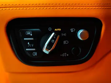 BENTLEY Bentayga S Hybrid  BELUGA-INT 22 LM 1.HAND PANO