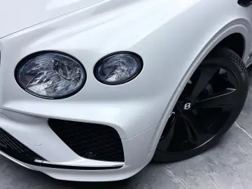 BENTLEY Bentayga V8 EWB BLACKLINE PANO NAIM 22  FULL PPF