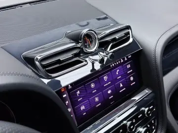 BENTLEY Bentayga V8 EWB BLACKLINE PANO NAIM 22  FULL PPF