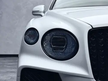 BENTLEY Bentayga V8 EWB BLACKLINE PANO NAIM 22  FULL PPF