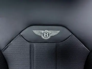 BENTLEY Bentayga V8 EWB BLACKLINE PANO NAIM 22  FULL PPF