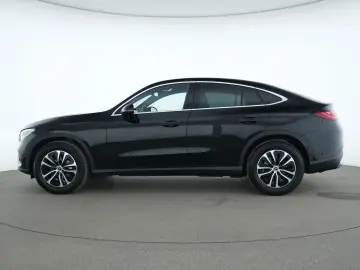 MERCEDES-BENZ GLC 300 d 4Matic Avantgarde LED Kamera…
