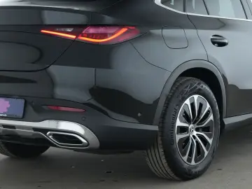MERCEDES-BENZ GLC 300 d 4Matic Avantgarde LED Kamera…