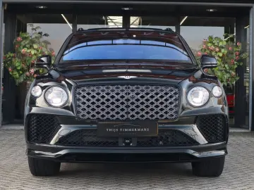 BENTLEY Bentayga S 4.0 V8   Mulliner  Naim Audio  Carbon