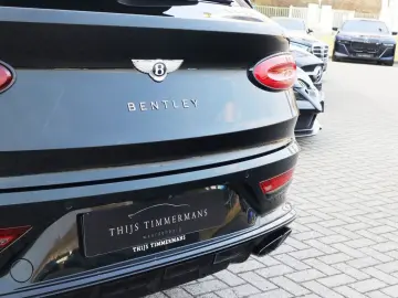 BENTLEY Bentayga S 4.0 V8   Mulliner  Naim Audio  Carbon