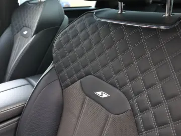 BENTLEY Bentayga S 4.0 V8   Mulliner  Naim Audio  Carbon