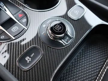 BENTLEY Bentayga S 4.0 V8   Mulliner  Naim Audio  Carbon