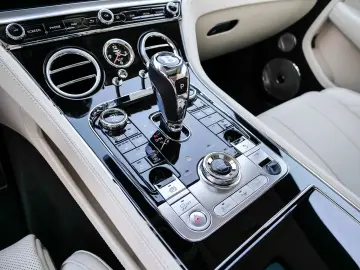 BENTLEY Continental GT Speed Magnetic  Rotating Display