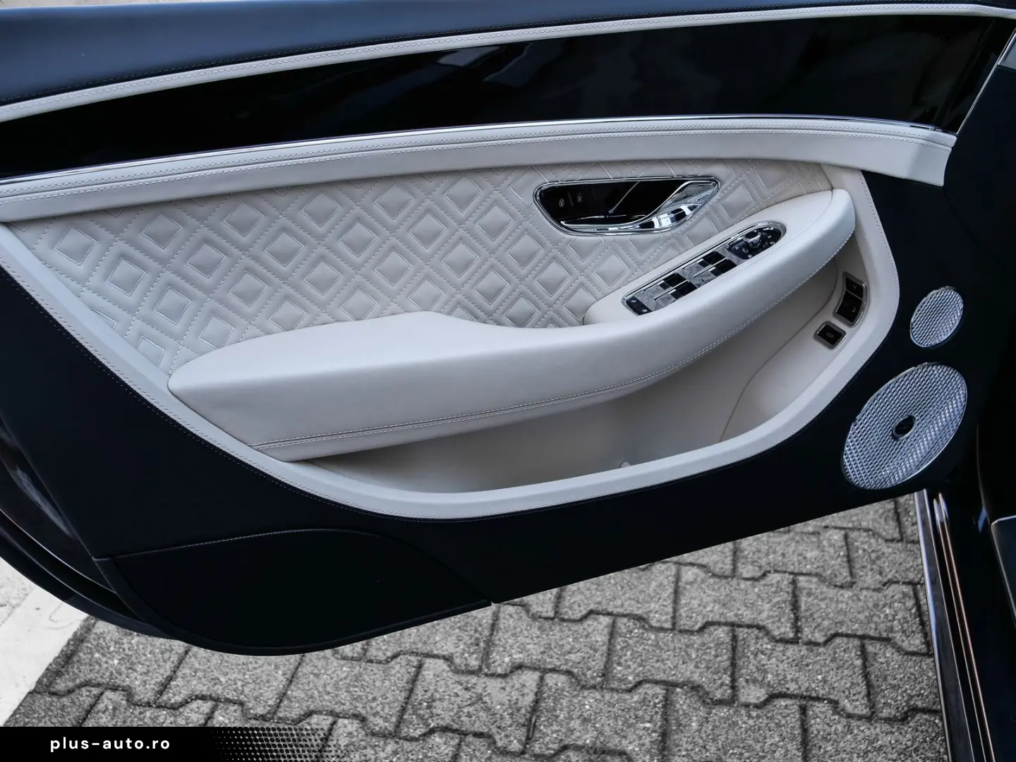 BENTLEY Continental GT 2023 — imagine 29