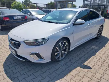 Opel Insignia Grandsport GSI