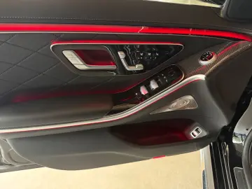 Mercedes-Benz S 400 L 4MATIC Multibeam