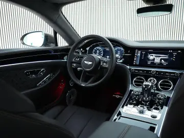 BENTLEY Continental GT 4.0 V8 550pk  Blackline B&O Mulli