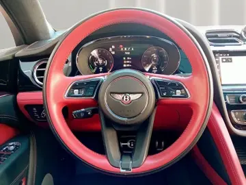 BENTLEY 4WD Hybrid