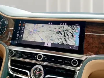 BENTLEY Flying Spur Azure V8