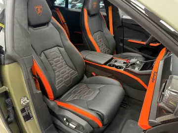 LAMBORGHINI Urus 4.0 V8 PHEV SE  FULLOPTIONS  FULLPPF