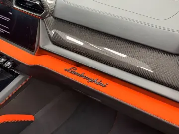 LAMBORGHINI Urus 4.0 V8 PHEV SE  FULLOPTIONS  FULLPPF