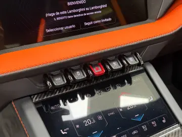 LAMBORGHINI Urus 4.0 V8 PHEV SE  FULLOPTIONS  FULLPPF