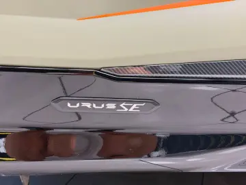 LAMBORGHINI Urus 4.0 V8 PHEV SE  FULLOPTIONS  FULLPPF