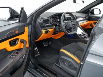 LAMBORGHINI Urus S MY23   Carbon Int   B&O