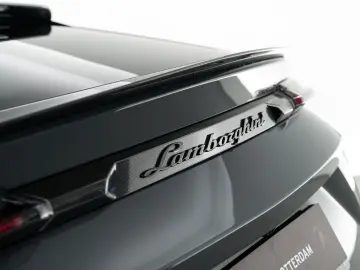 LAMBORGHINI Urus S MY23   Carbon Int   B&O