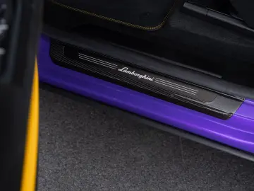LAMBORGHINI Urus Performante MY24   VAT   Full Carbon