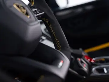 LAMBORGHINI Urus Performante MY24   VAT   Full Carbon