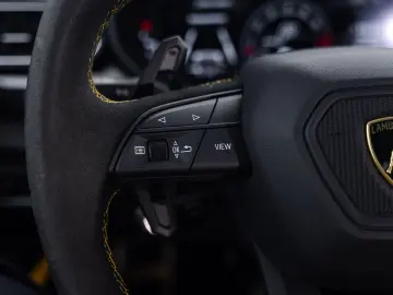 LAMBORGHINI Urus Performante MY24   VAT   Full Carbon