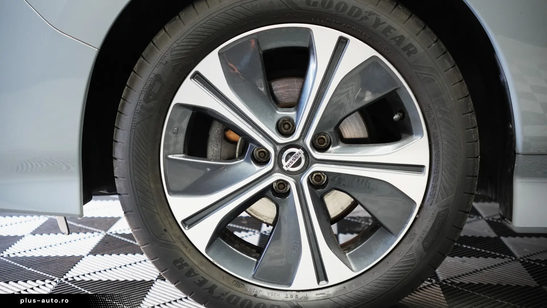 NISSAN LEAF 40 kWh 150 CP TEKNA
