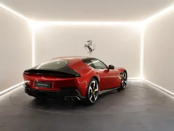 FERRARI 12Cilindri   Rosso Imola   Ferrari Approved