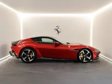 FERRARI 12Cilindri   Rosso Imola   Ferrari Approved