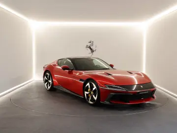 FERRARI 12Cilindri   Rosso Imola   Ferrari Approved