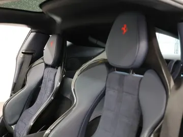FERRARI 12Cilindri   Rosso Imola   Ferrari Approved