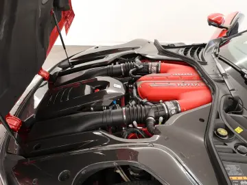 FERRARI 12Cilindri   Rosso Imola   Ferrari Approved