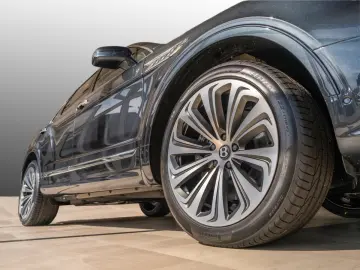 Bentley Bentayga Atelier   MY25