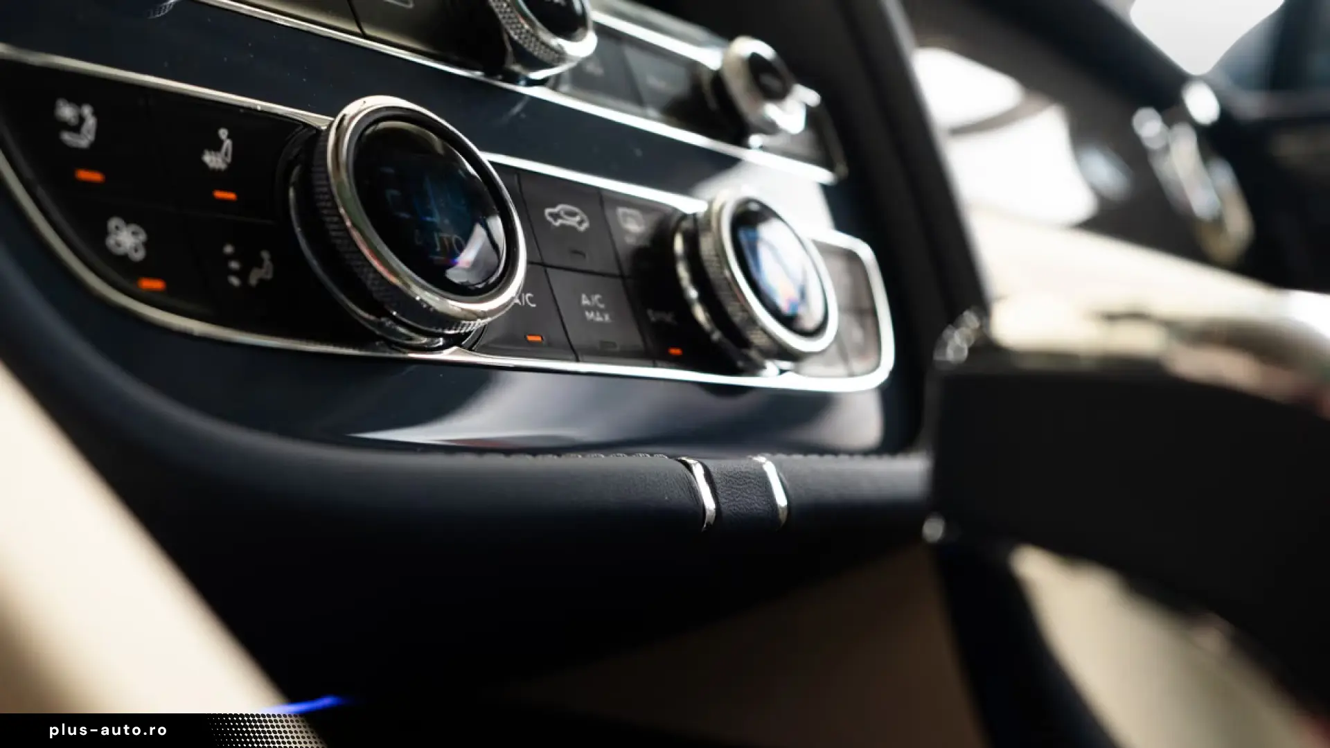 Bentley Bentayga Atelier   MY25