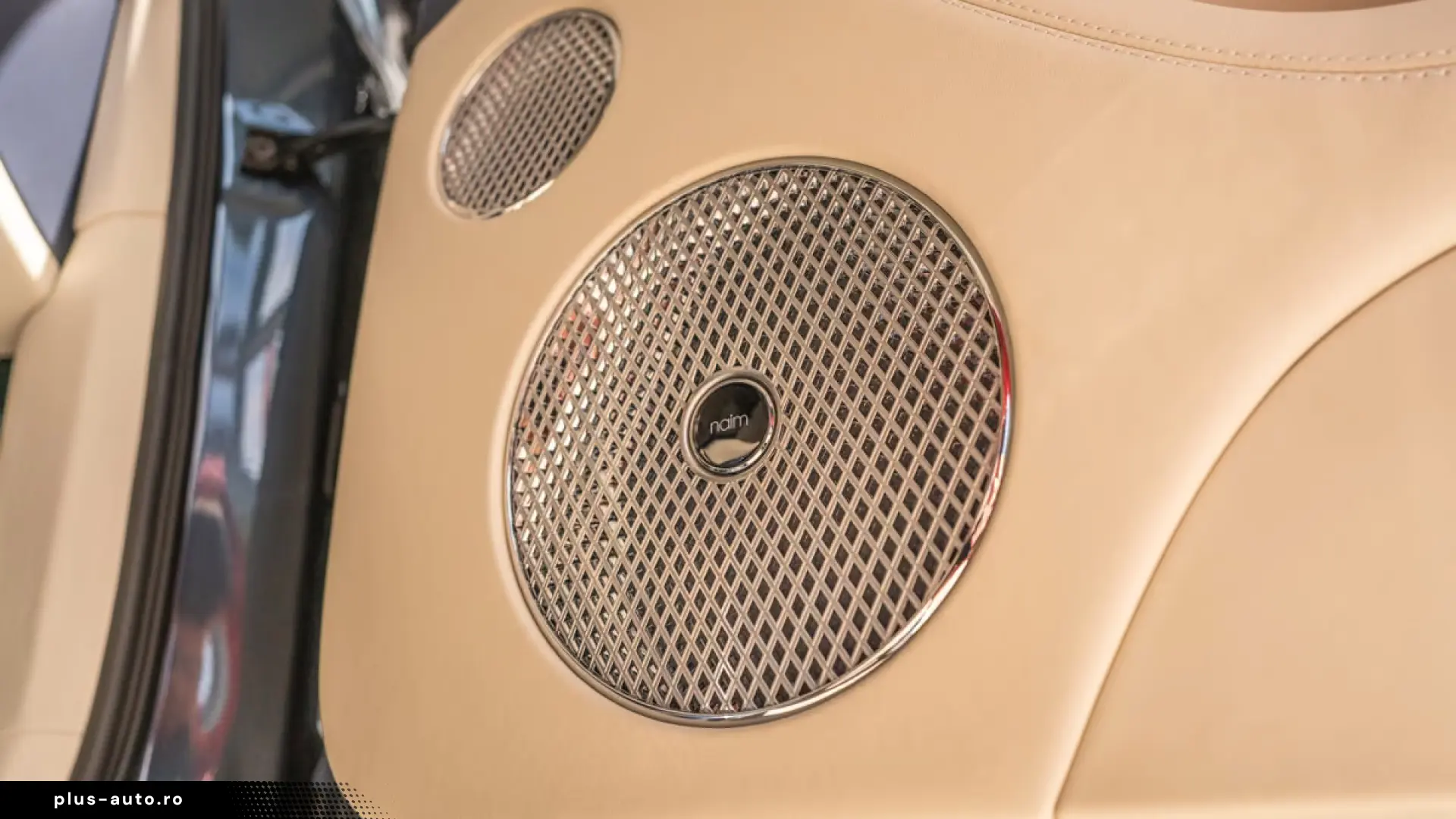 Bentley Bentayga Atelier   MY25