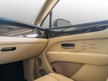 Bentley Bentayga Atelier   MY25