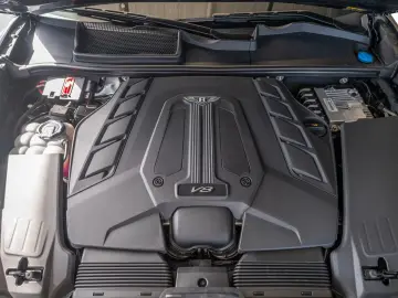 Bentley Bentayga Atelier   MY25