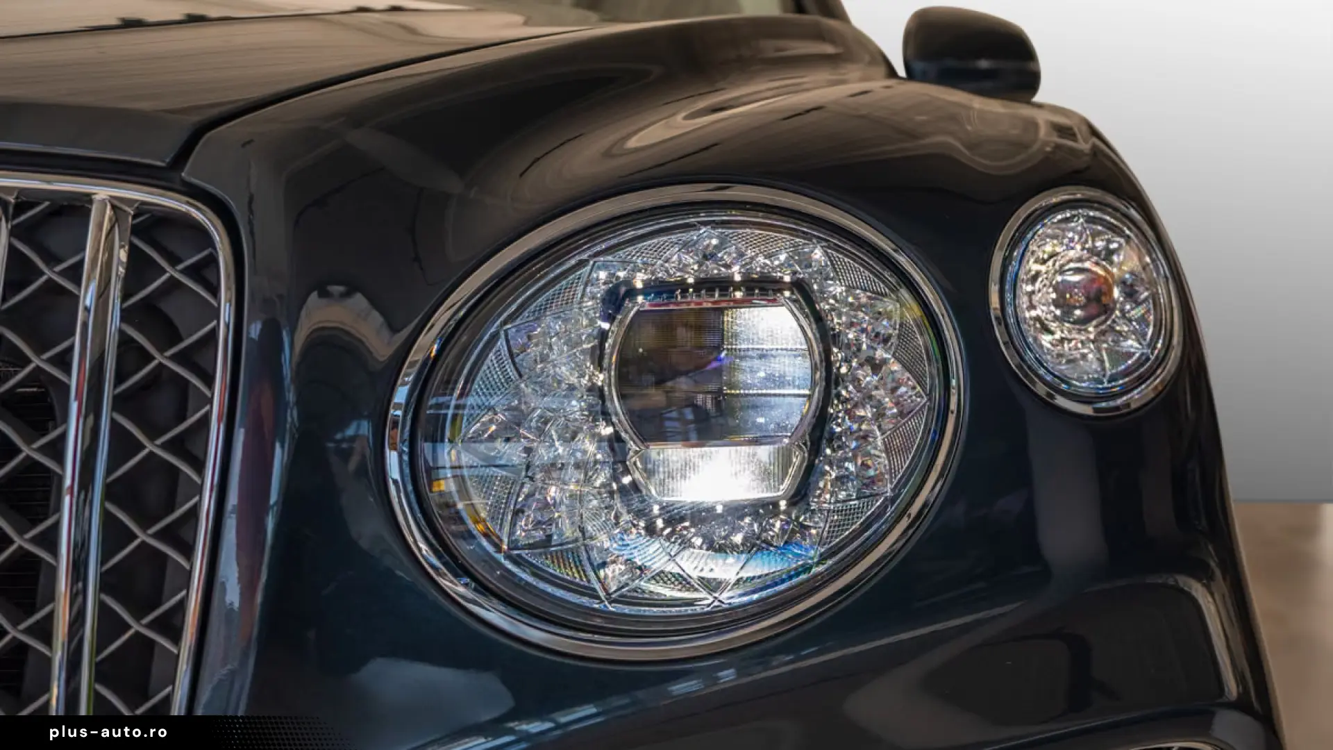 Bentley Bentayga Atelier   MY25